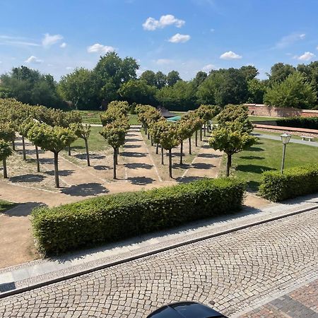 Appartments Zur Schlosswache Delitzsch Bagian luar foto