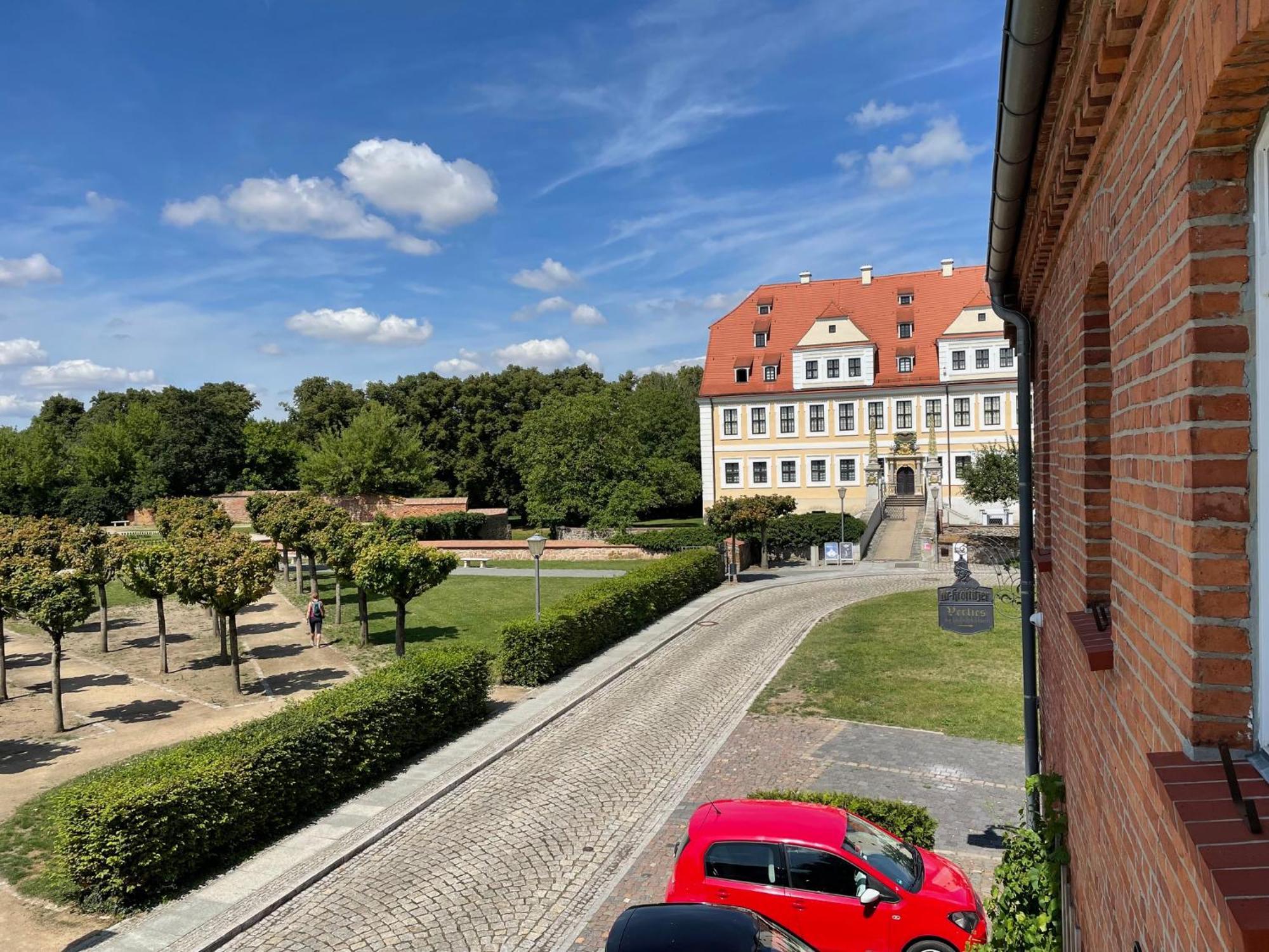 Appartments Zur Schlosswache Delitzsch Bagian luar foto